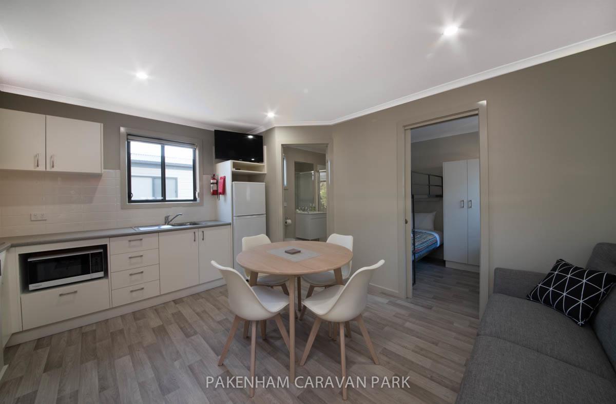 Pakenham Caravan Park Hotell Exteriör bild