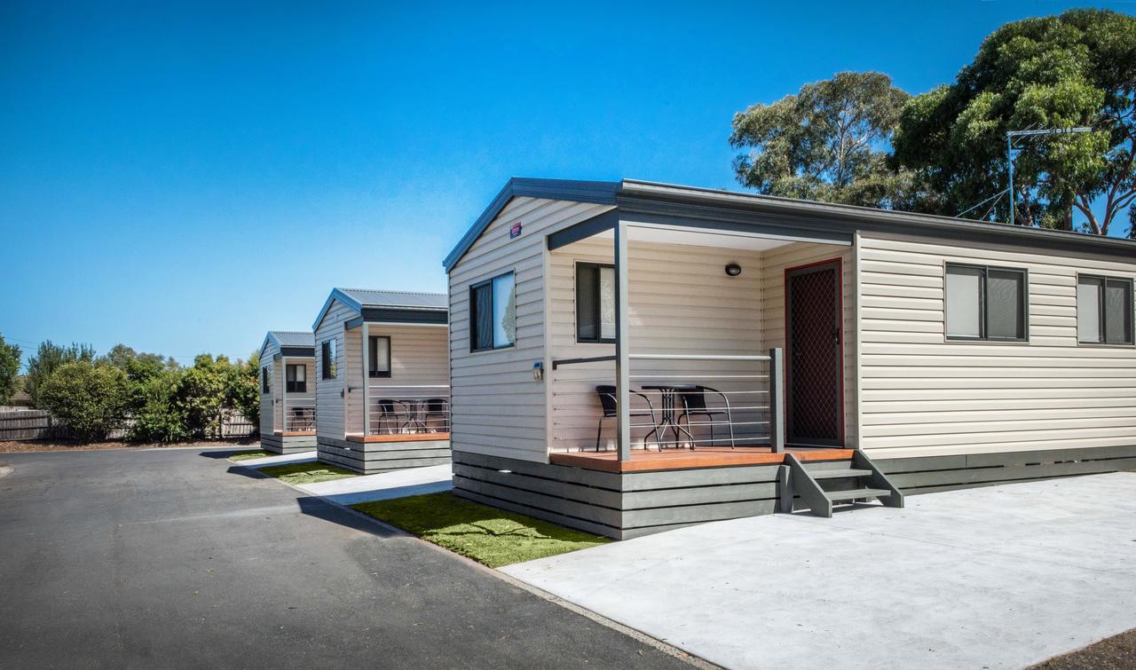 Pakenham Caravan Park Hotell Exteriör bild
